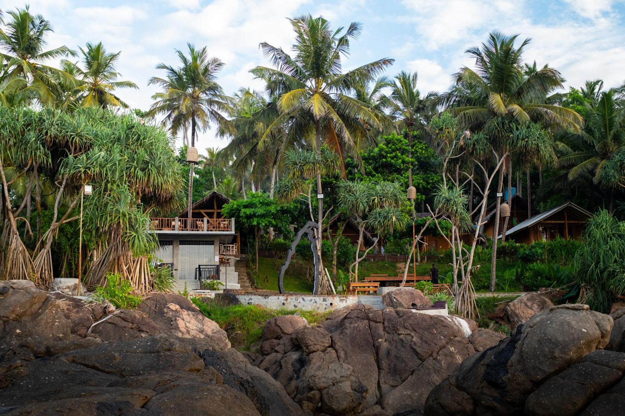 Sea View Clay House Hotel Dickwella Exterior photo